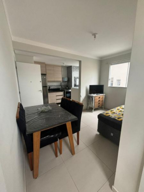 Excelente Apartamento ótima localização na Praia Dos Ingleses